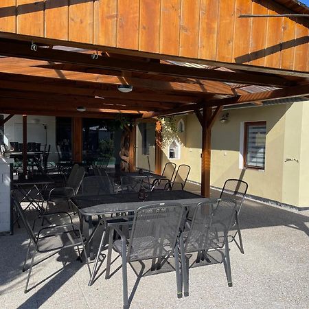 penzion Sluneční dům Lednice Exterior foto